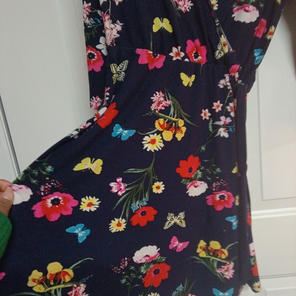 🦋Floral And Butterfly Wrap Dress Size XL - Picture 5 of 5